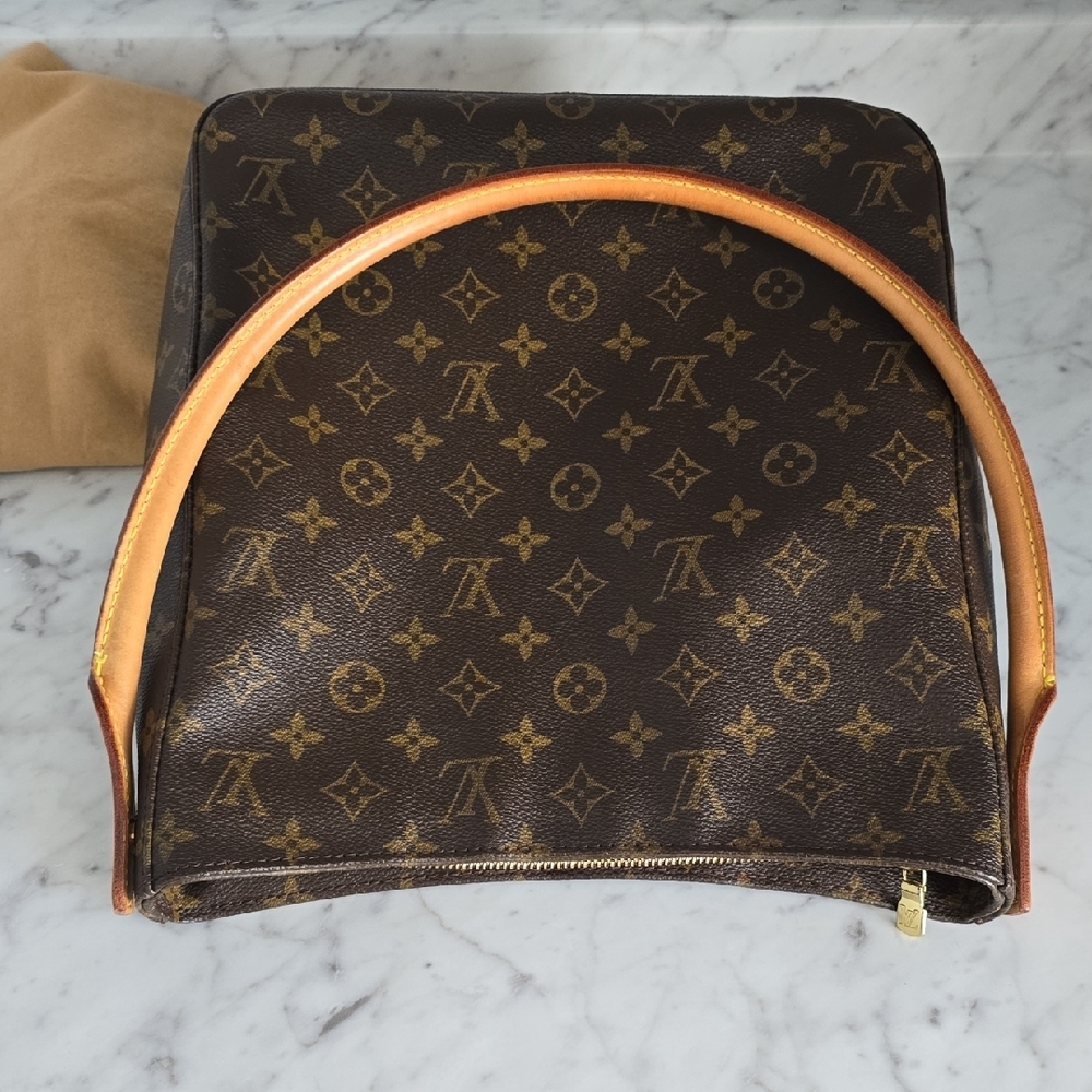 Louis Vuitton Looping GM Monogram Canvas Bag - Picture 7 of 16